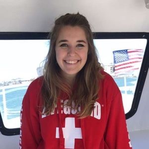 Meet your Posher, Olivia